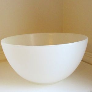 Dynaware C-1224 Frosted 9 1/4" Plastic Bowl